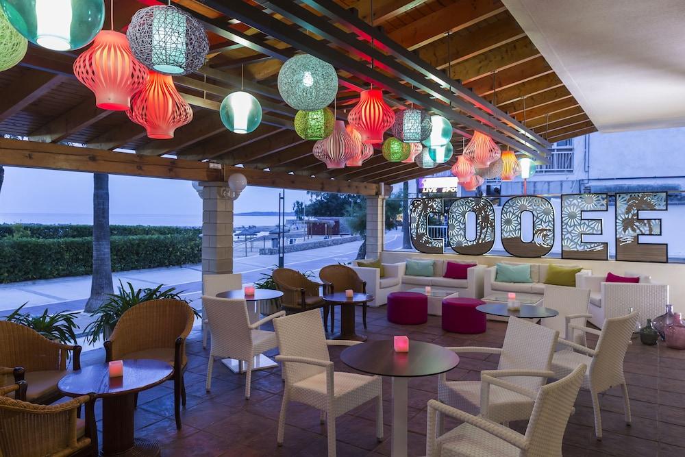 Cabot Cap De Mar Hotel กาลาโบนา ภายนอก รูปภาพ